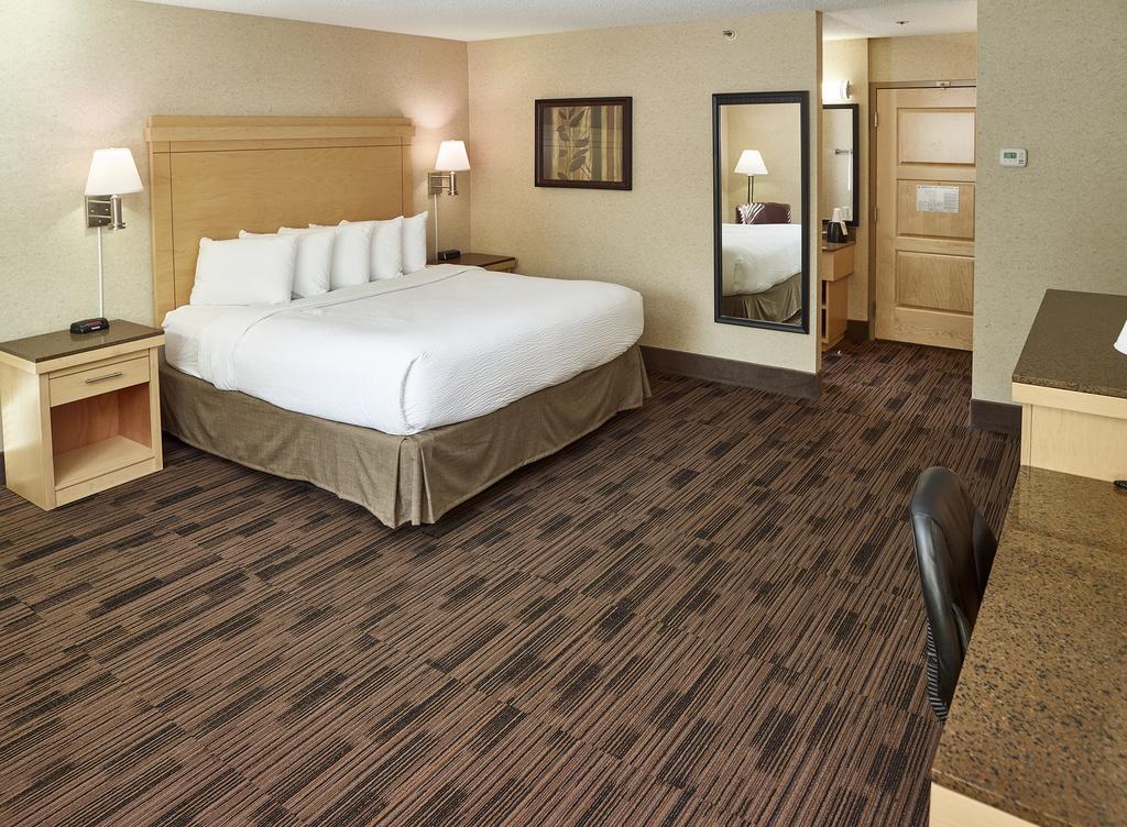 Livinn Hotel Minneapolis North / Fridley Esterno foto