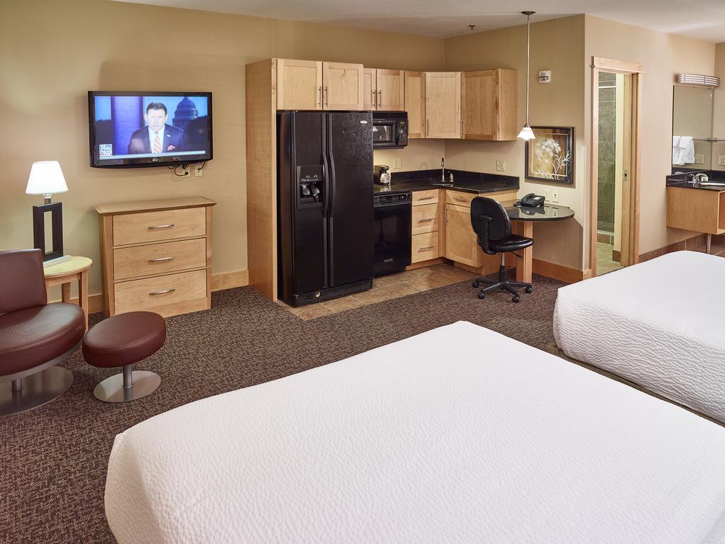 Livinn Hotel Minneapolis North / Fridley Esterno foto