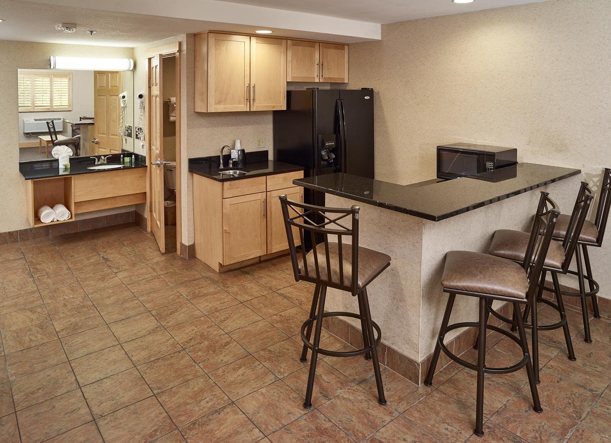 Livinn Hotel Minneapolis North / Fridley Esterno foto