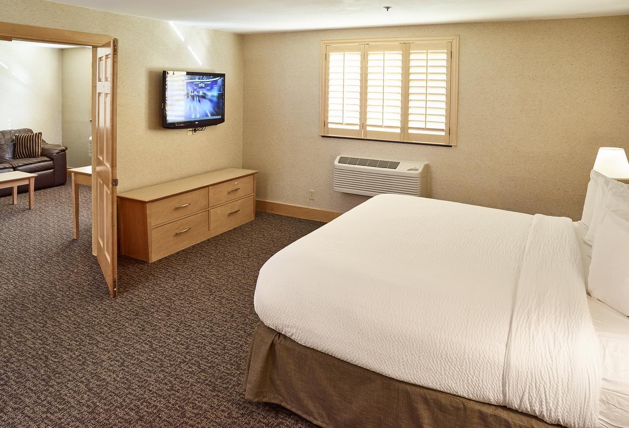 Livinn Hotel Minneapolis North / Fridley Esterno foto