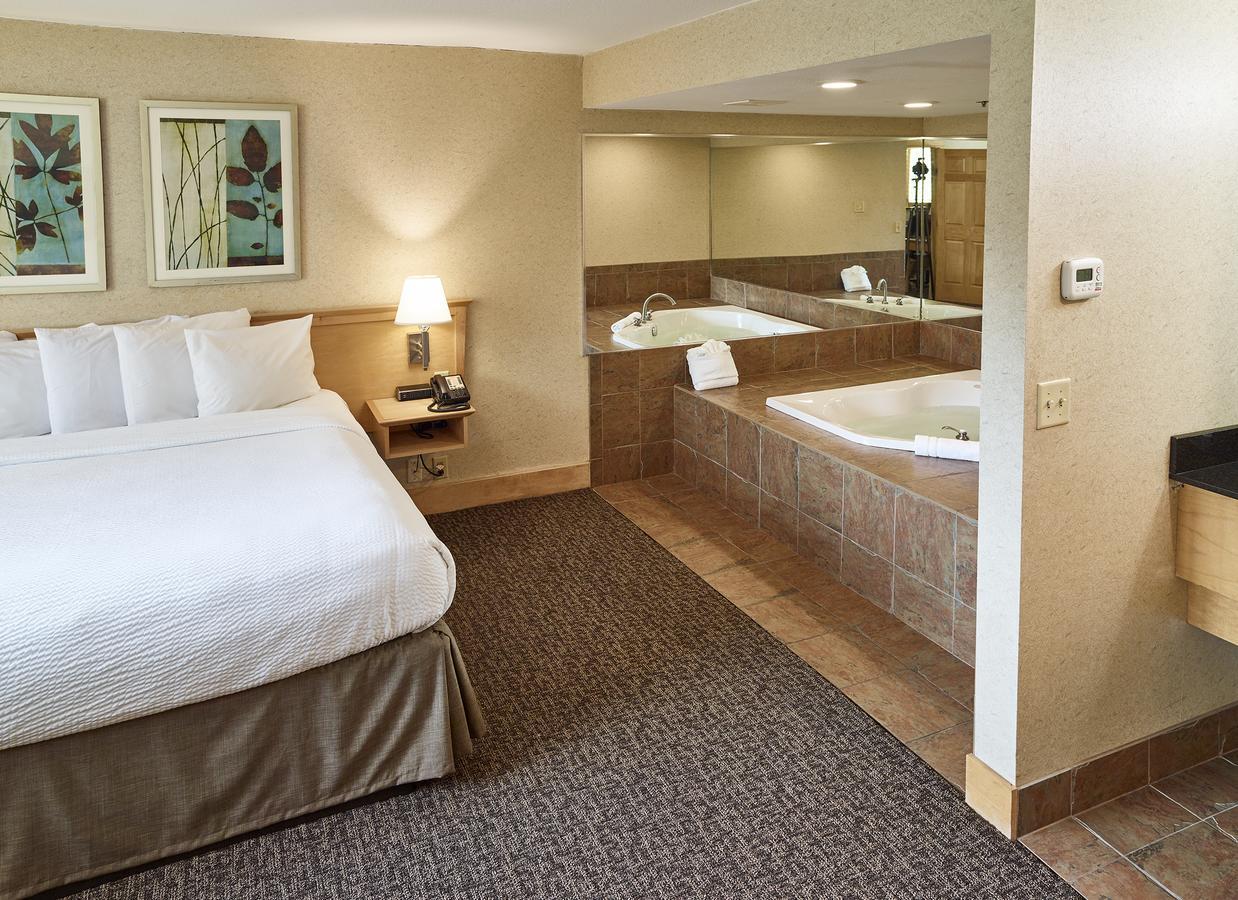 Livinn Hotel Minneapolis North / Fridley Esterno foto