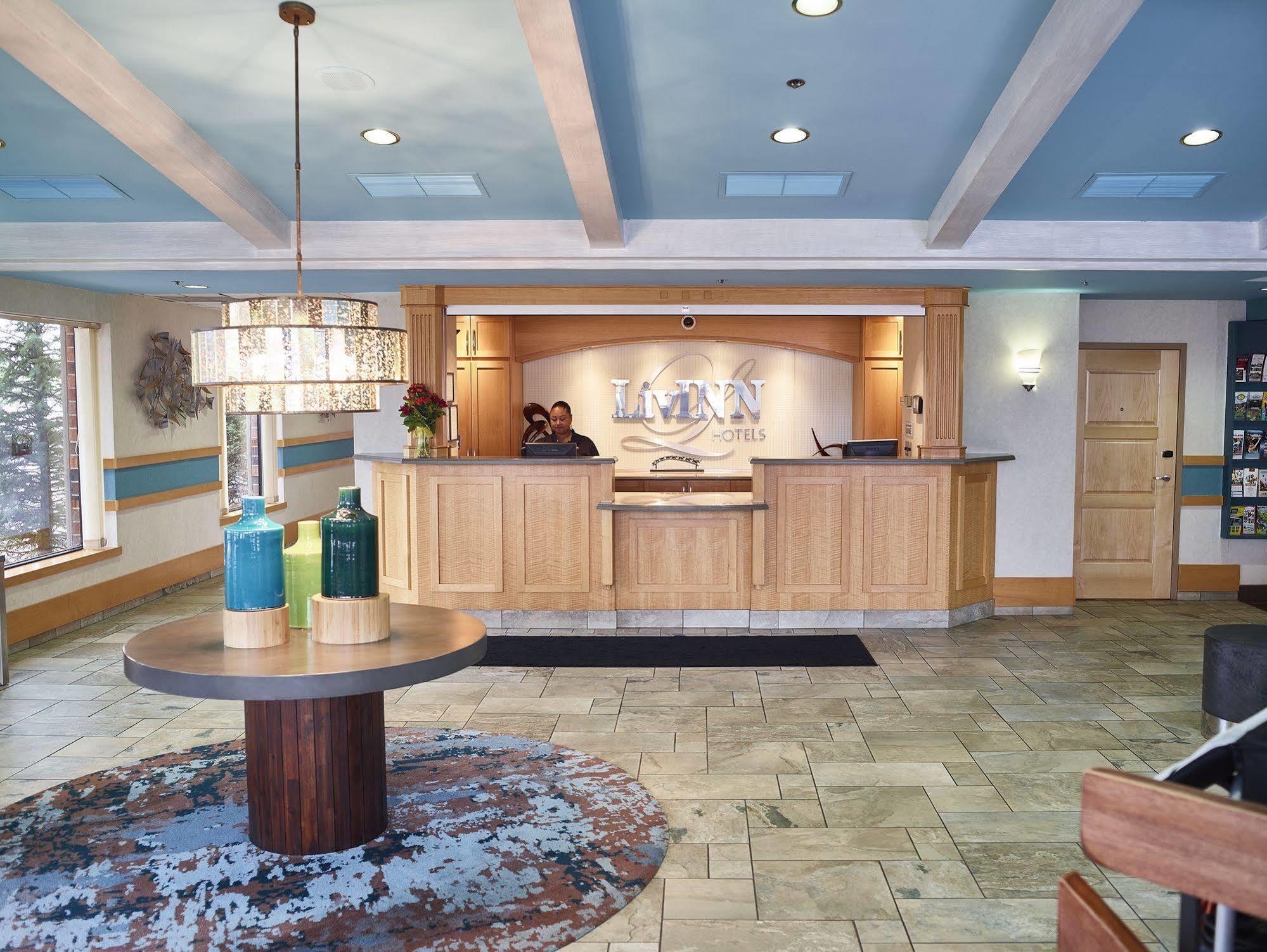 Livinn Hotel Minneapolis North / Fridley Esterno foto