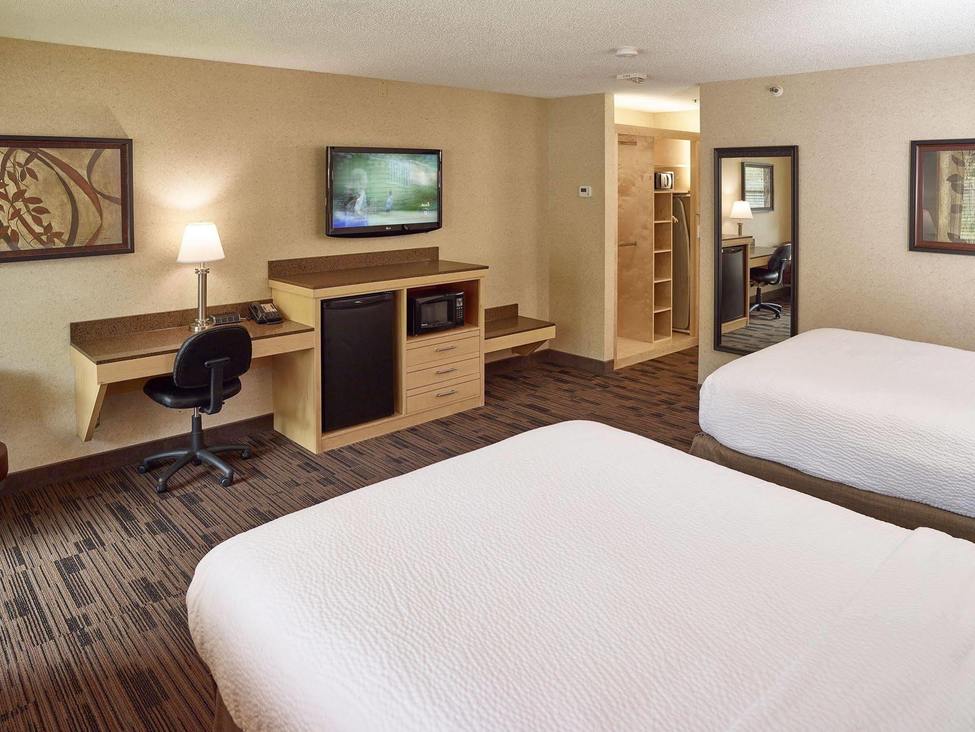 Livinn Hotel Minneapolis North / Fridley Esterno foto